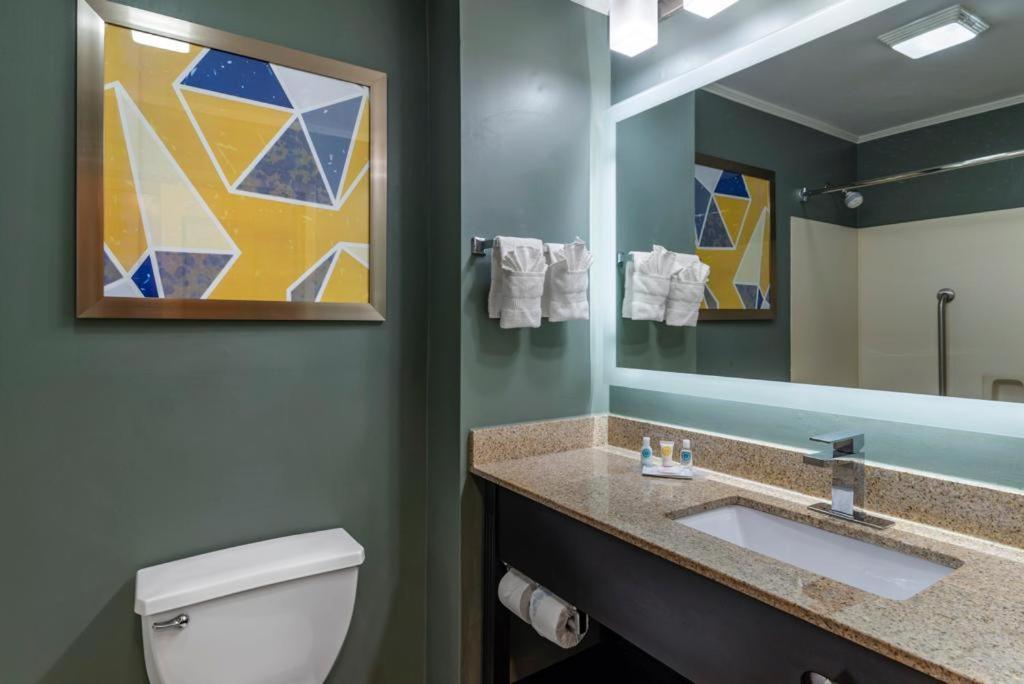 Hotel Comfort & At Stone Mountain